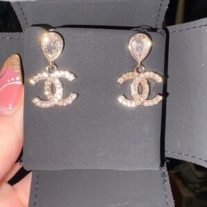 CHANEL Gold dangle Crystal Earrings